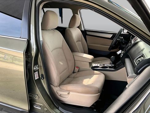 Used 2018 Subaru Outback 2.5i AWD/4WD image 9