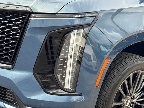 New 2026 Cadillac Escalade Platinum Sport AWD/4WD image 14