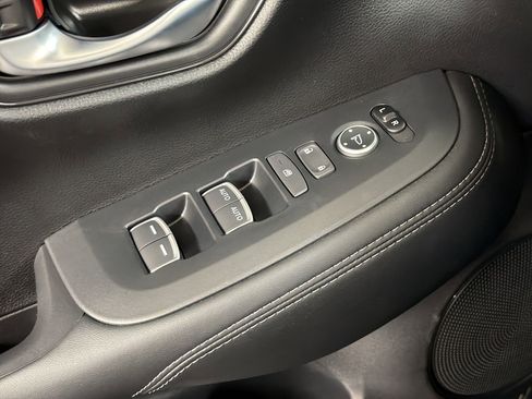 New 2026 Honda HR-V EX-L image 13