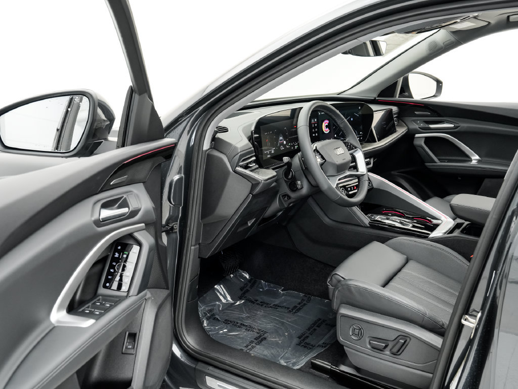 Certified 2025 Audi Q5 Prestige AWD/4WD image 7