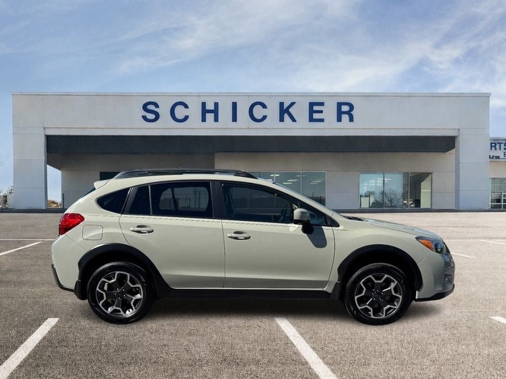 Used 2013 Subaru Crosstrek 2.0i Limited w/ Popular Pkg 2 AWD/4WD image 2