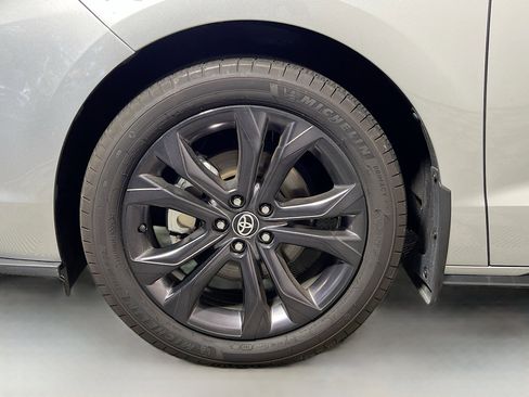 Used 2025 Toyota Sienna XSE image 14