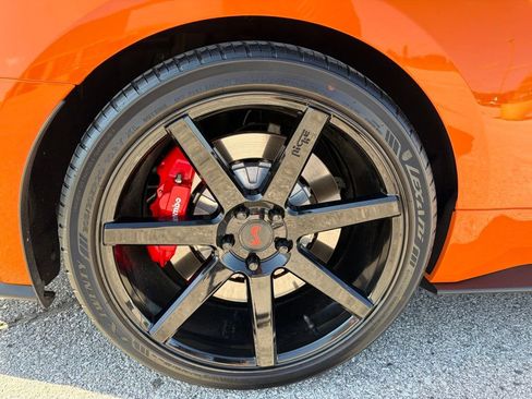 Used 2020 Ford Mustang Shelby GT350 w/ Technology Package RWD image 16