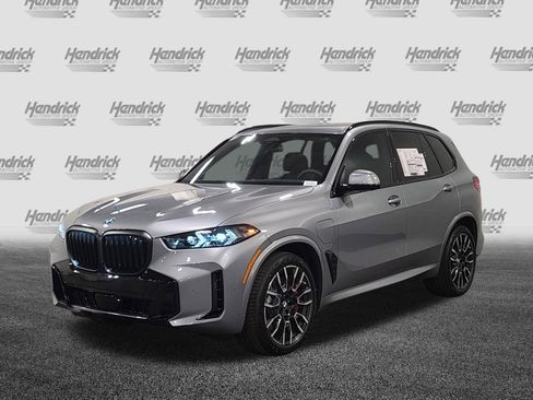 New 2026 BMW X5 xDrive50e w/ M Sport Package AWD/4WD image 3