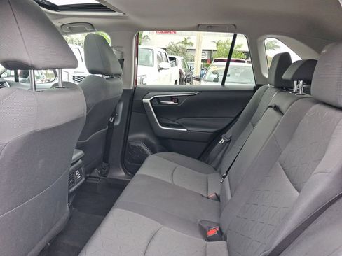 Used 2024 Toyota RAV4 XLE w/ Convenience Package image 7