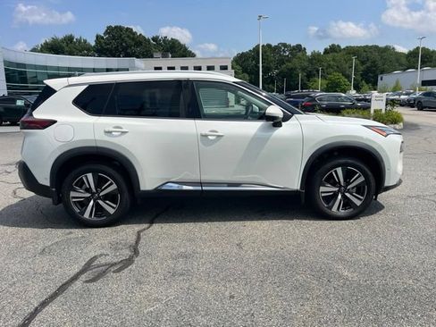 Used 2023 Nissan Rogue SL w/ SL Premium Package AWD/4WD image 2