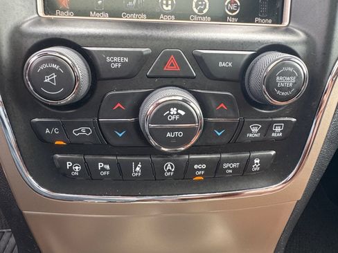 Used 2017 Jeep Grand Cherokee Summit w/ Skid Plate Group AWD/4WD image 13