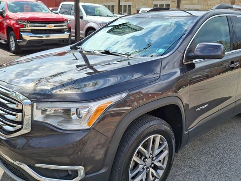Used 2018 GMC Acadia SLE image 3