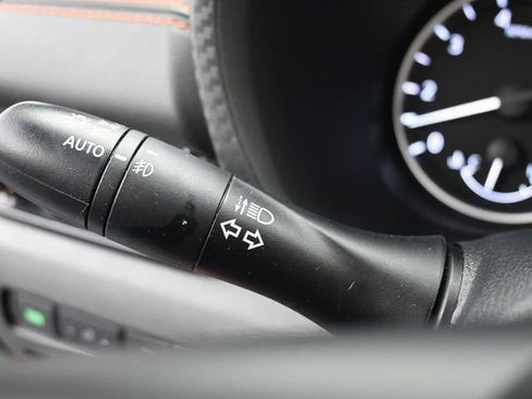 Used 2023 Nissan Sentra SR w/ SR Premium Package image 23