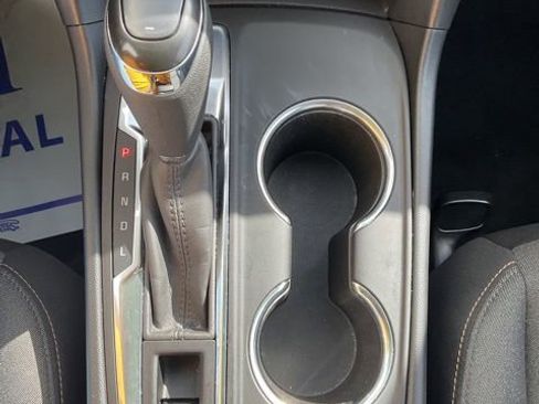 Used 2020 Chevrolet Equinox LT image 26