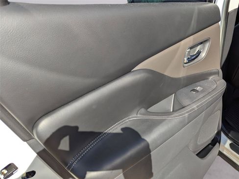 Used 2019 Nissan Murano SL image 13