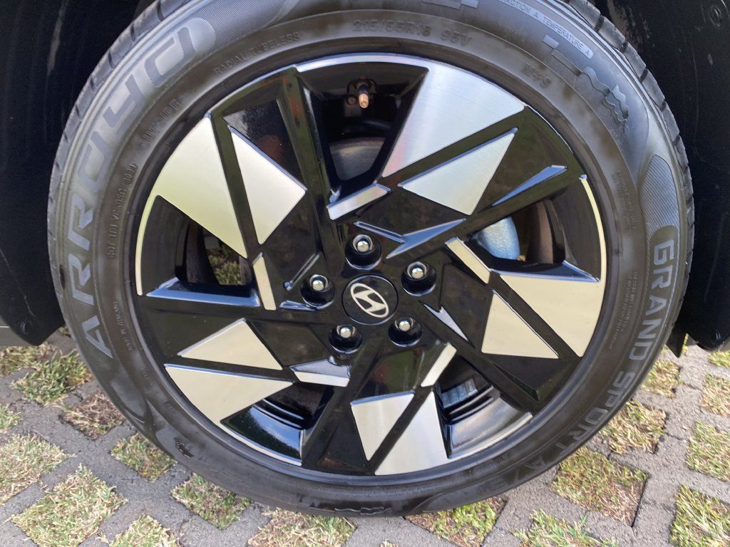 Certified 2024 Hyundai Kona SEL FWD image 27