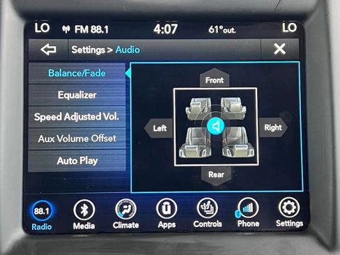 Used 2018 Chrysler 300 S image 32