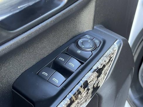 Used 2022 Chevrolet Silverado 1500 Custom Trail Boss w/ Realtree Special Edition image 25