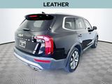 Used 2022 Kia Telluride S image 5
