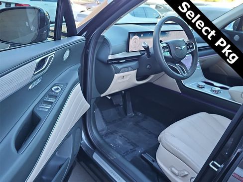 Certified 2025 Genesis GV80 2.5T Select image 10