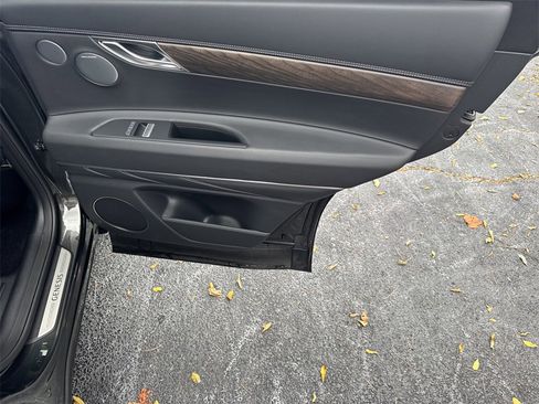 Used 2025 Genesis GV80 3.5T Advanced image 16