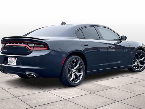 Used 2018 Dodge Charger R/T w/ Plus Group image 16