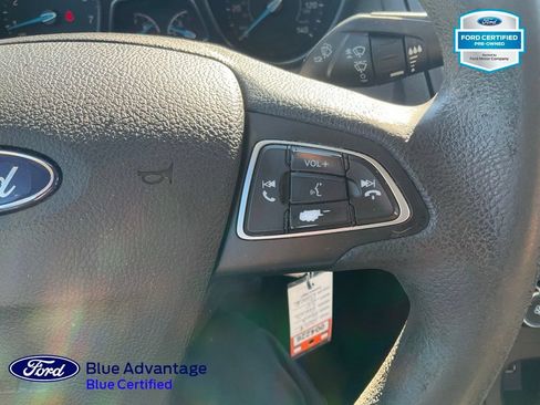 Used 2018 Ford Focus SE FWD image 9