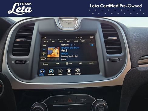 Used 2023 Chrysler 300 Touring w/ Sport Appearance Package image 16