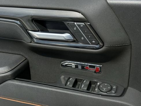 Certified 2025 GMC Sierra 1500 AT4 image 20