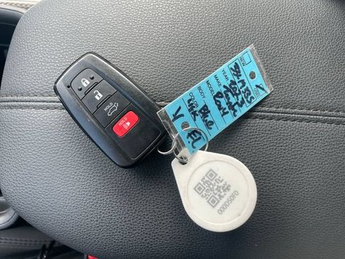 Used 2023 Toyota RAV4 XLE Premium AWD/4WD image 18