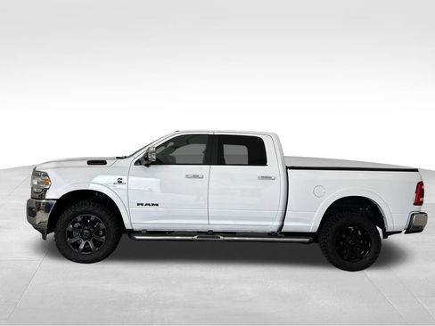Used 2021 RAM 2500 Laramie AWD/4WD image 2