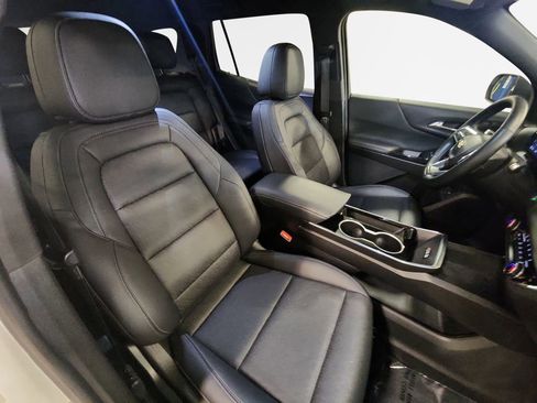 Certified 2025 Chevrolet Equinox LT w/ Convenience Package II image 26