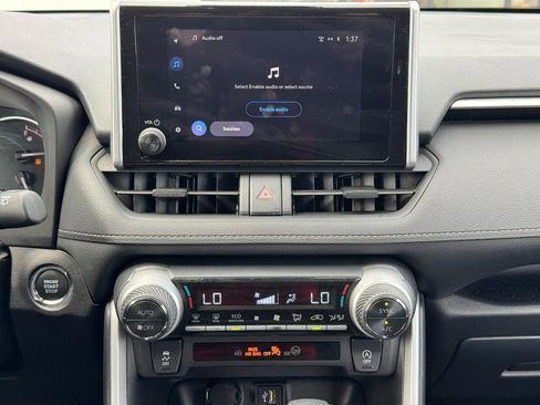 Used 2025 Toyota RAV4 XLE image 14