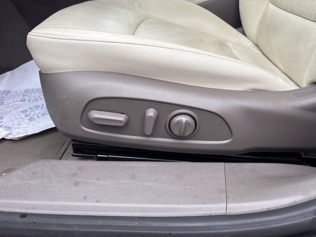 Used 2024 Chevrolet Malibu LT FWD image 35