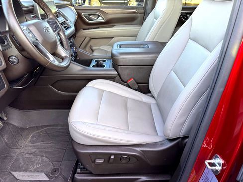 Used 2023 Chevrolet Tahoe Z71 w/ Luxury Package image 12