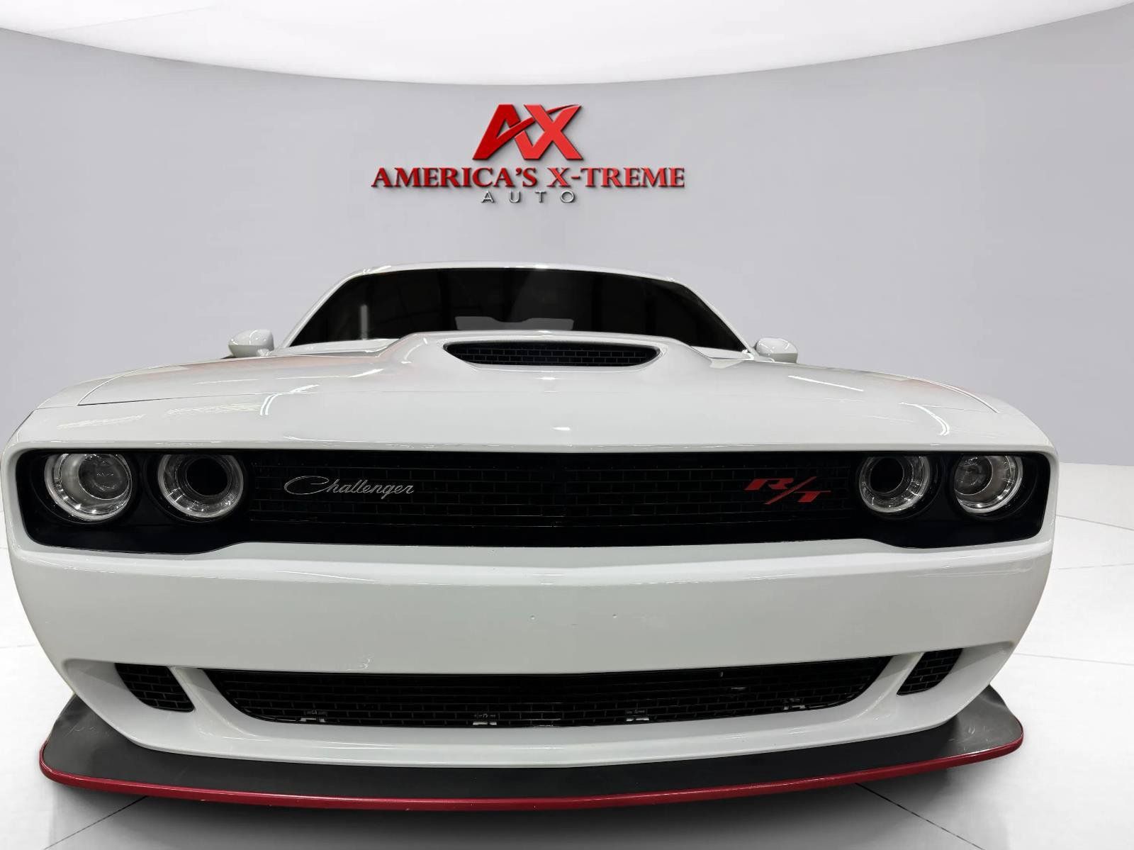 Used 2020 Dodge Challenger R/T Scat Pack RWD image 9