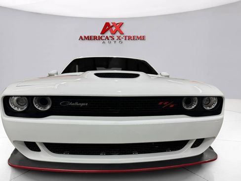 Used 2020 Dodge Challenger R/T Scat Pack RWD image 9