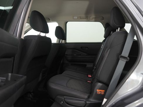 Used 2023 Nissan Pathfinder SV w/ Black Appearance Package AWD/4WD image 19