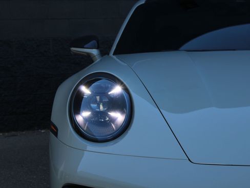 Used 2022 Porsche 911 Carrera S image 12