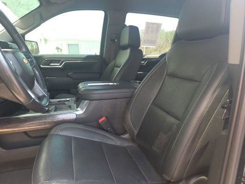 Used 2022 Chevrolet Silverado 1500 LTZ w/ LTZ Convenience Package II image 23