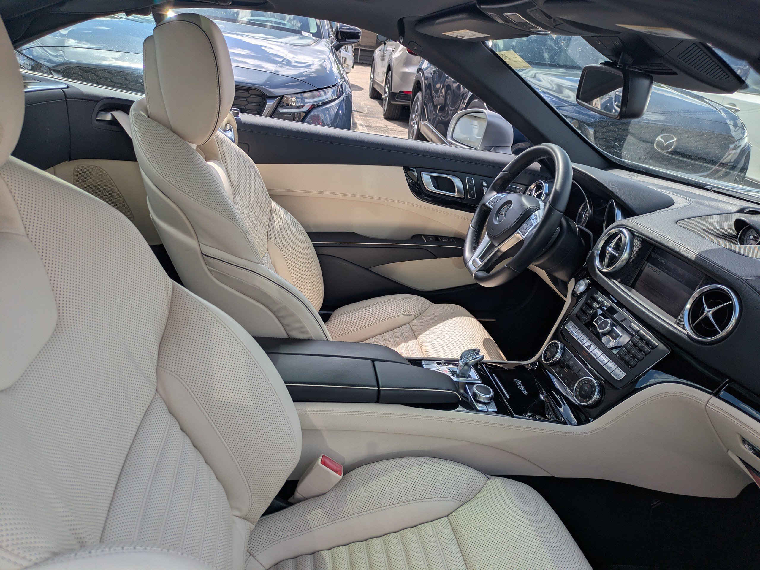 Used 2014 Mercedes-Benz SL 550 image 13