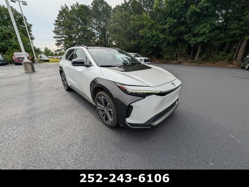 Used 2023 Toyota bZ4X FWD w/ Weather Package image 3