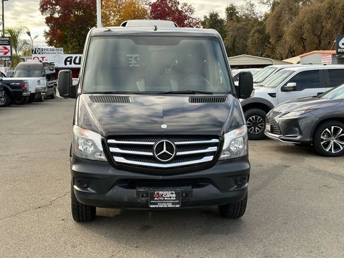 Used 2014 Mercedes-Benz Sprinter 2500 image 11