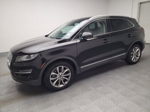 Used 2019 Lincoln MKC Select w/ Select Plus Package AWD/4WD image 2