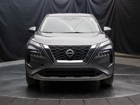 Used 2023 Nissan Rogue SV image 4