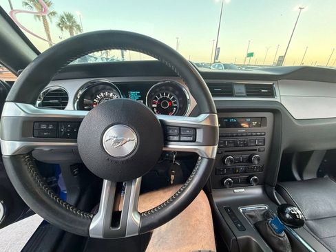 Used 2013 Ford Mustang GT Premium w/ Brembo Brake Pkg RWD image 10