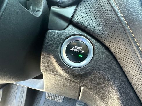 Certified 2020 Chevrolet Equinox Premier AWD/4WD image 9