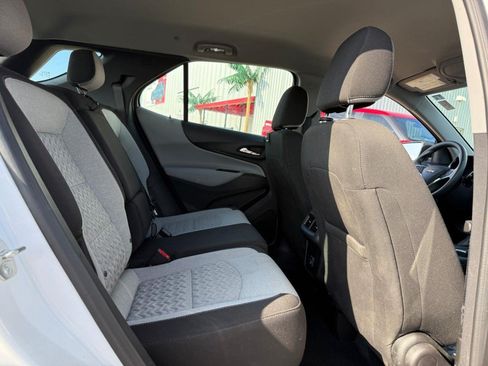 Used 2024 Chevrolet Equinox LS w/ Driver Confidence II Package FWD image 12