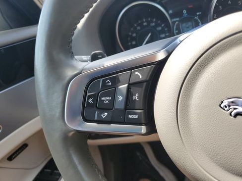 Used 2020 Jaguar XF Prestige AWD/4WD image 21