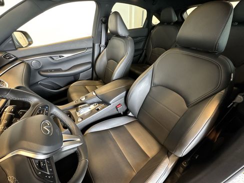 Certified 2025 INFINITI QX55 Luxe w/ Cargo Package AWD/4WD image 11