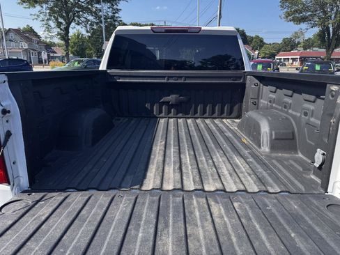 Used 2022 Chevrolet Silverado 1500 Custom AWD/4WD image 10