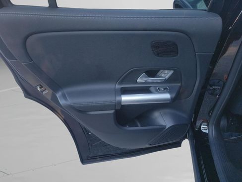 Certified 2025 Mercedes-Benz GLA 250 image 10