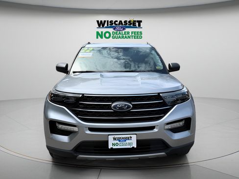 Certified 2022 Ford Explorer XLT w/ Equipment Group 202A AWD/4WD image 10