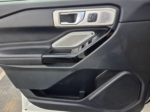 Used 2024 Ford Explorer ST w/ Equipment Group 401A AWD/4WD image 28